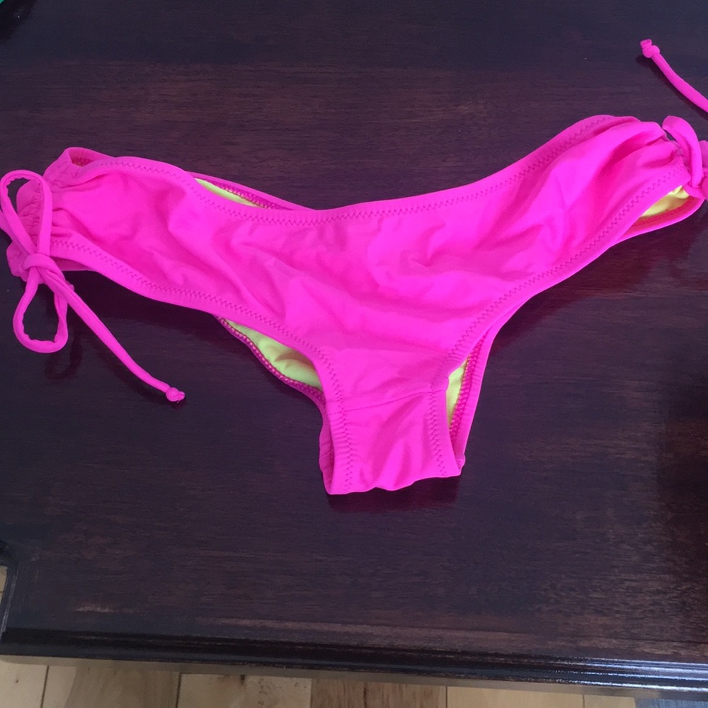 Bikini bottoms